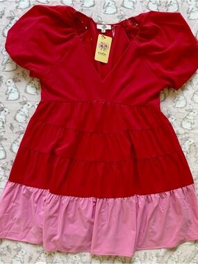 entro Red and Pink Tiered V-Neck Puff Sleeve Dress  NWT